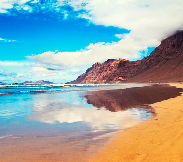 Playa de Famara Playa de Famara
